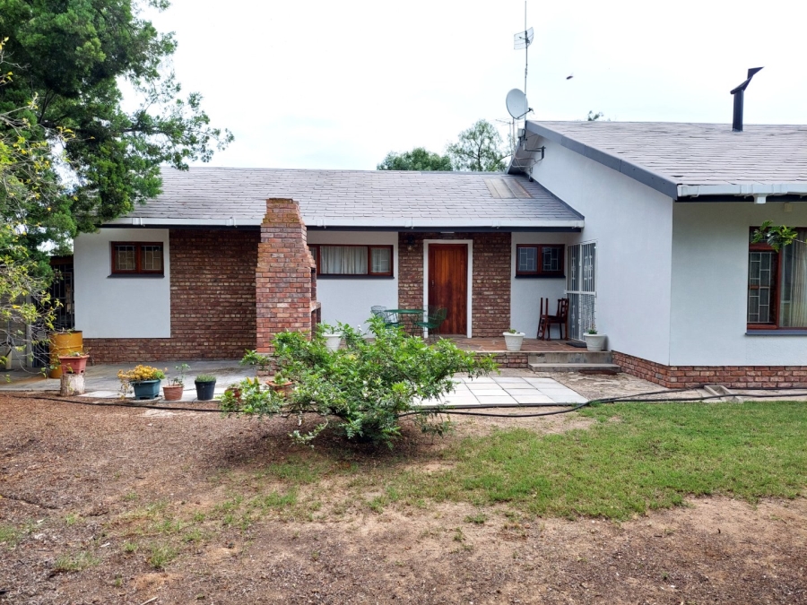 5 Bedroom Property for Sale in Oudtshoorn South Western Cape